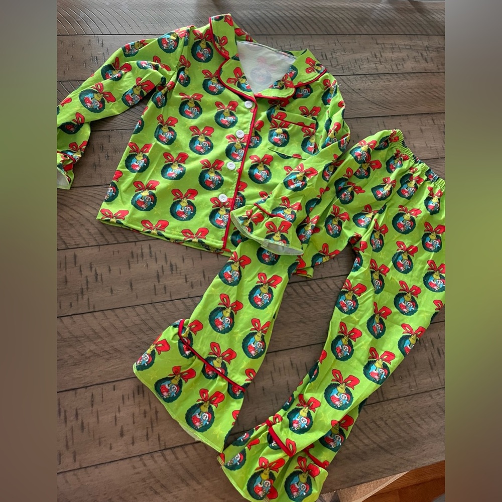 New! Girls Grinch Pajamas